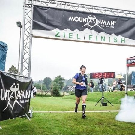 Ehemalige Patientin läuft 25km beim „Mountainman“-Lauf