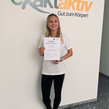 Portrait von Fabienne, die das Deutschlandstipendium erhalten hat